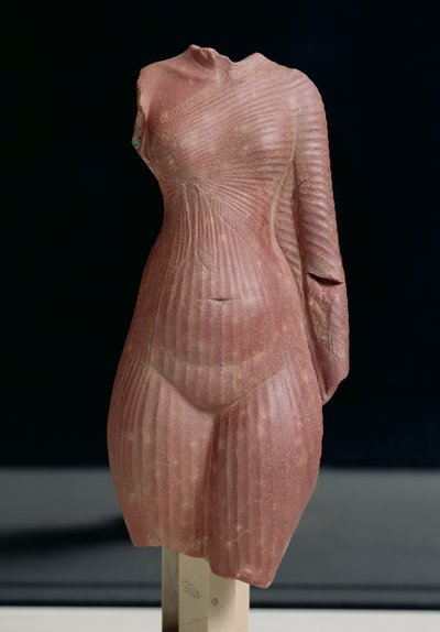 Torso femenino, probablemente la Reina Nefertiti, periodo de Amarna (1365-1349 a.C.) Nuevo Reino de Egyptian 18th Dynasty